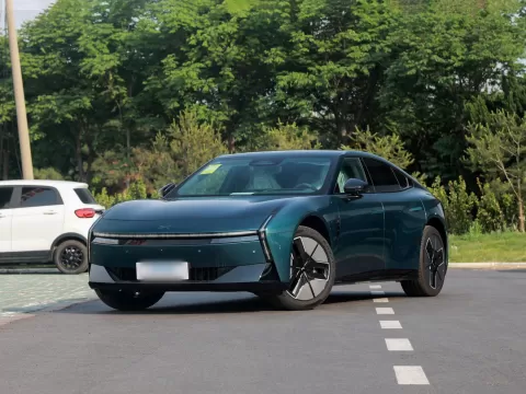 XPeng P7
