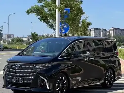 2025 Toyota Alphard Hybrid 2.5L Premium Gold