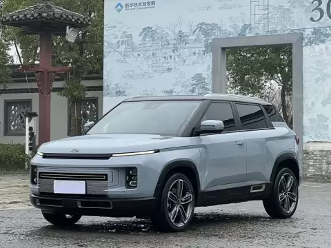 2020 Geely ICON