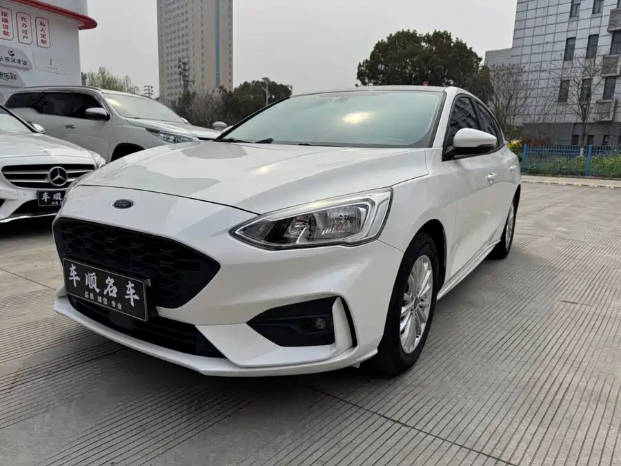 2020 Ford Focus Sedan EcoBoost 180 Auto Fengchao