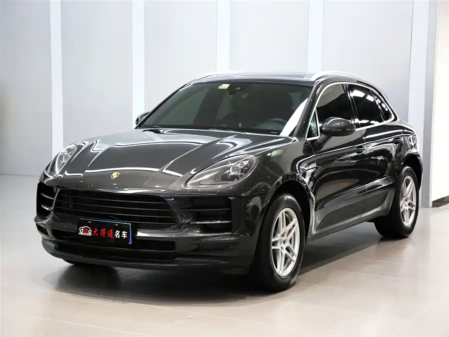 2018 Porsche Macan 2.0T