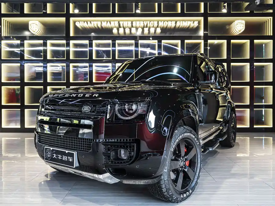 2024 Land Rover Defender 110 P400 X-Dynamic HSE