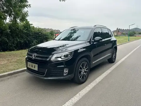 2015 Volkswagen Tiguan 1.8T Auto 4WD Luxury