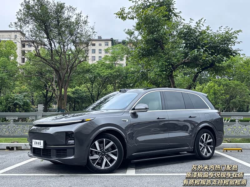 2023 Li Auto L8