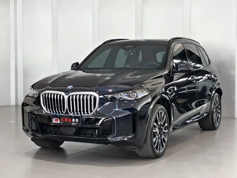2023 BMW X5 xDrive40Li M Sport