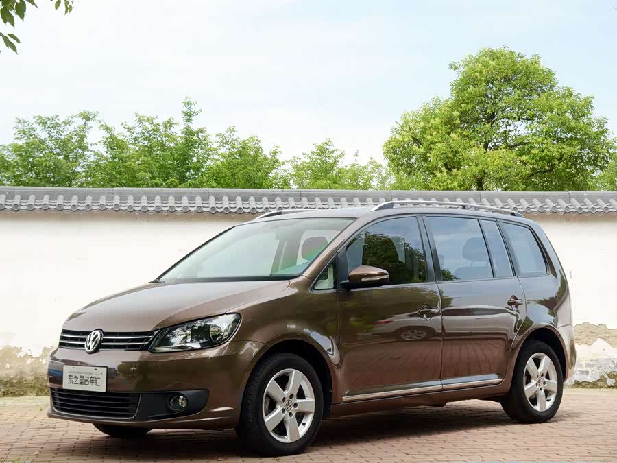 2014 Touran 1.4T DSG Comfort 5-Seat