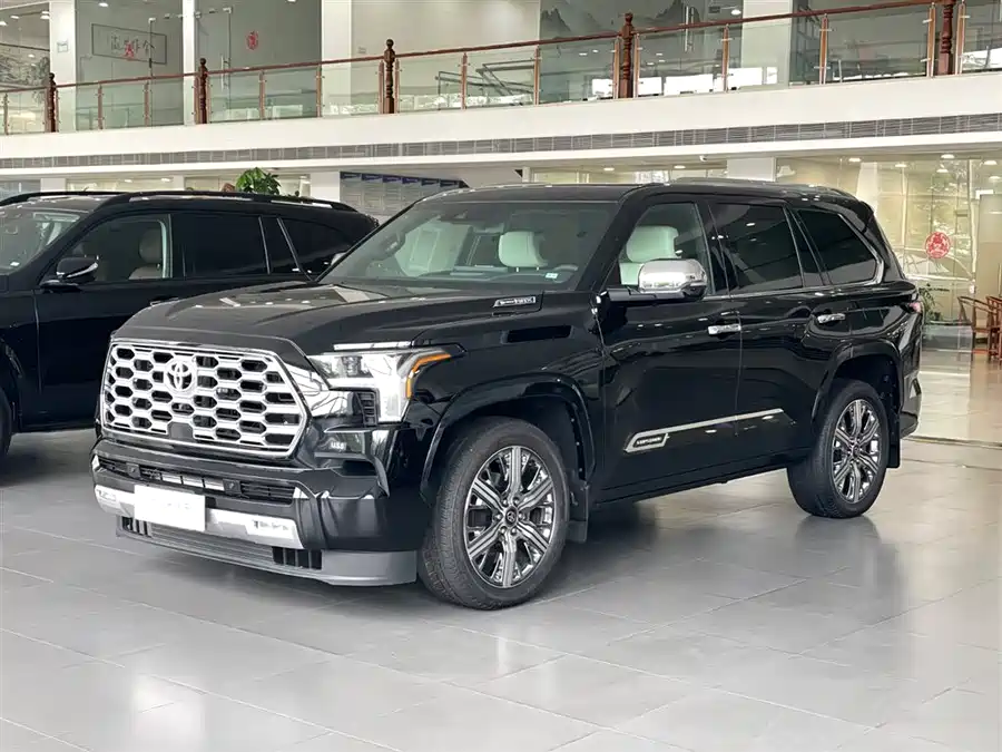 2025 Toyota Sequoia Capstone