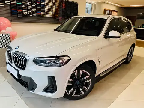 2024 BMW iX3 Leading
