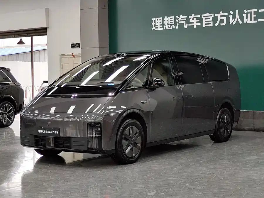 2025 Li Auto MEGA Ultra Smart Refresh