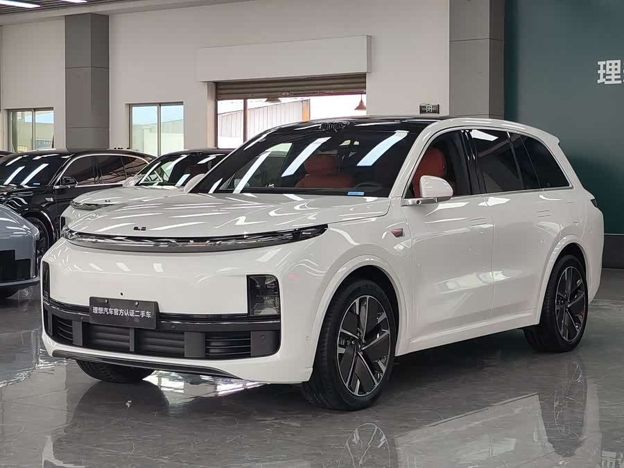 2025 Li Auto L8 Ultra Smart Refresh