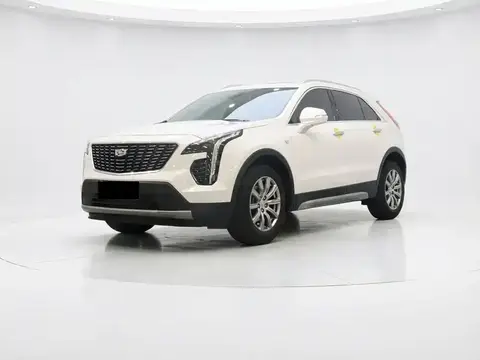 2021 Cadillac XT4 28T FWD Leading