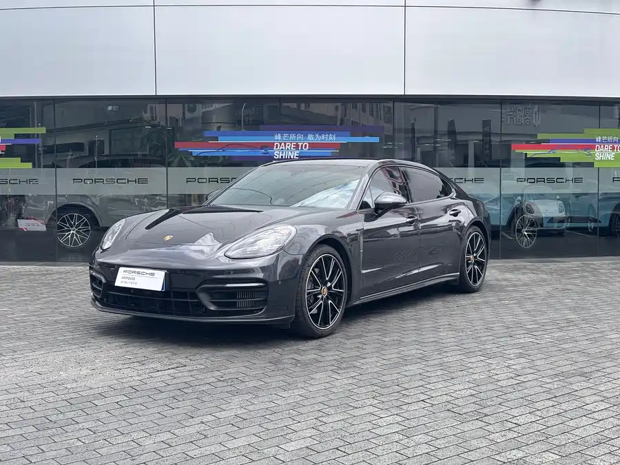 2022 Porsche Panamera Executive Platinum Edition 2.9T