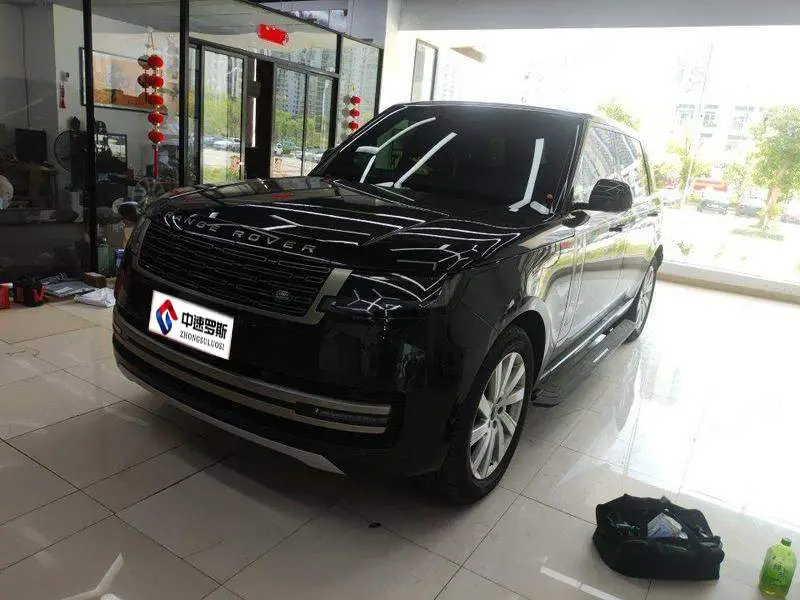 Range Rover 2026 3.0 L6 400PS SE Long Wheelbase Edition