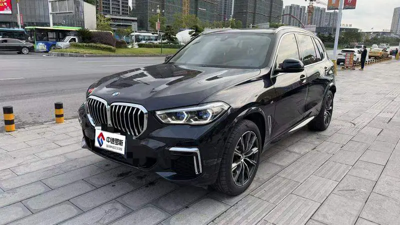 BMW X5 2022 xระบบขับเคลื่อน 30Li Premium M Sport Package