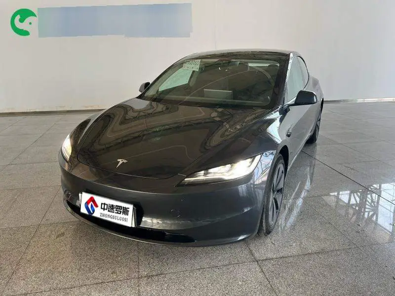 รุ่น 3 2023 rear-wheel drive version