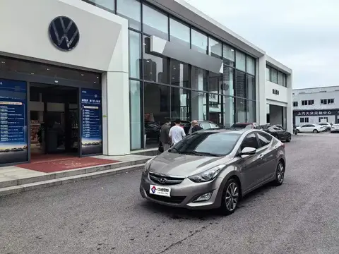 Elantra 2015 1.6L Automatic Leading الطراز
