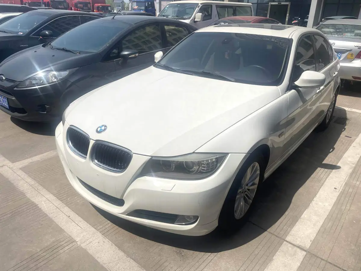 BMW 3 Series 2012 320i Fashion Model