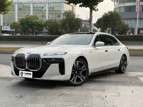 BMW 7 ซีรีส์ 2023 740Li Premium M Sport Package