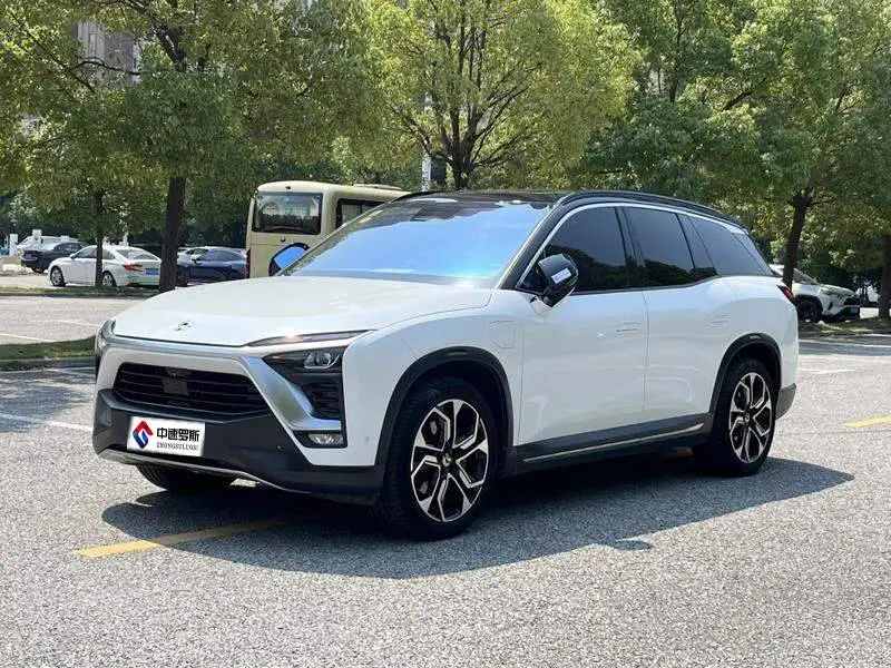 NIO ES8 2018 Founder Edition