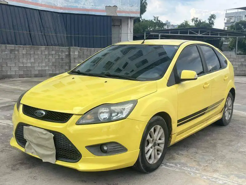 Fox 2013 Hatchback Classic 1.8L Automatic Basic Modelo