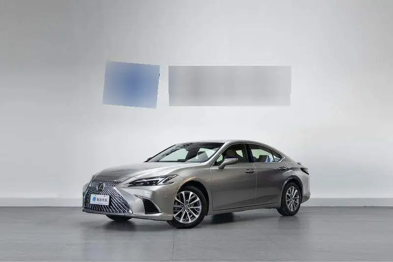 Lexus ES 2025 300h Premium Edition