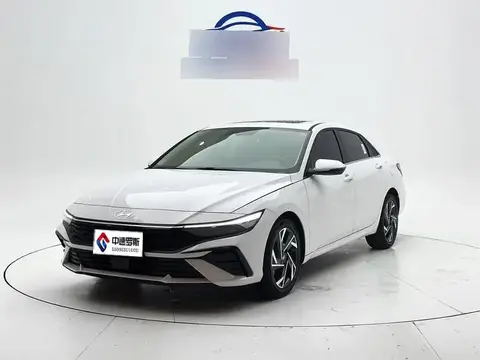 Elantra 2023 1.5L CVT LUX Premium Edition