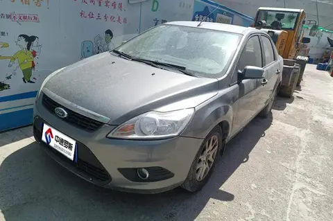 Fox 2012 Sedan Classic 1.8L Manual Basic الطراز