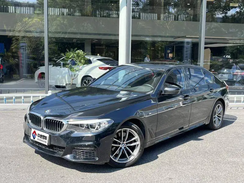 BMW 5 Series 2019 525Li M Sport Package