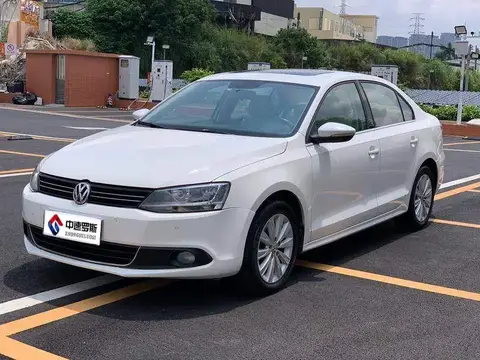 Sagitar 2014 1.4TSI Automatic Luxury Modèle