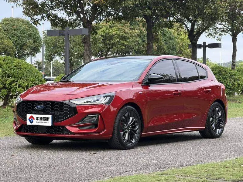 Fox 2022 EcoBoost 180 Hatchback Automatic ST Line