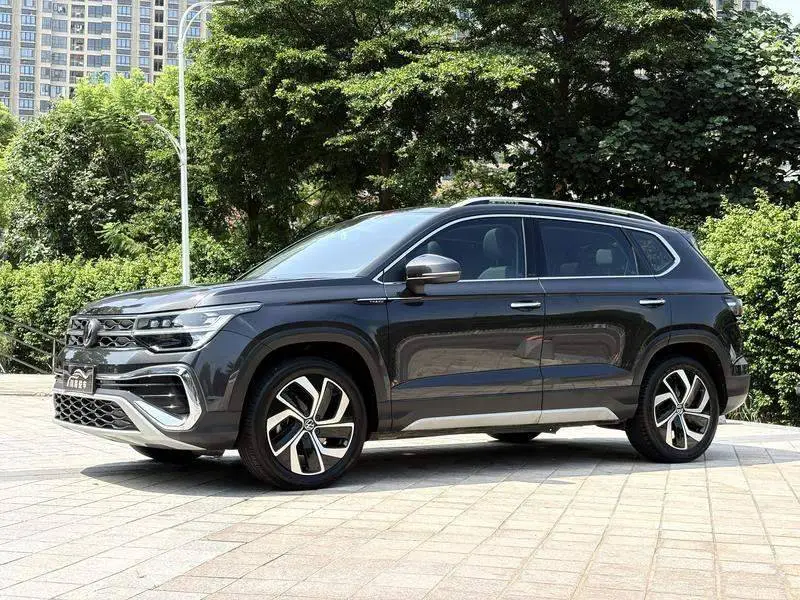 Tharu 2023 300TSI 2WD Full Moon Edition