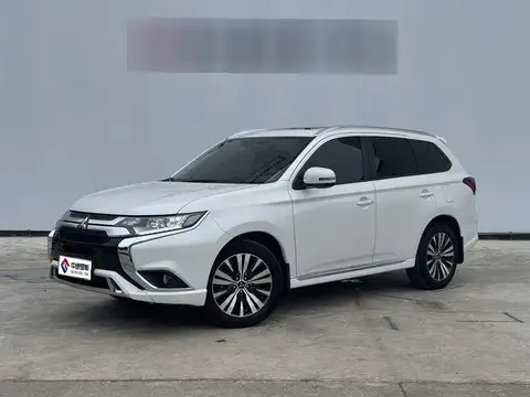 Outlander 2021 รุ่น 2.0L 2WD Enjoy Edition 5 Seaters