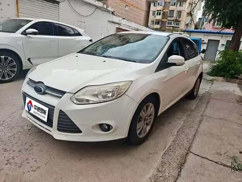 Fox 2012 Hatchback 1.6L Automatic Comfort