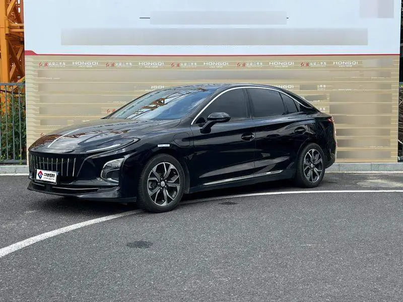 Hongqi E-QM5 2023 modified basic travel version