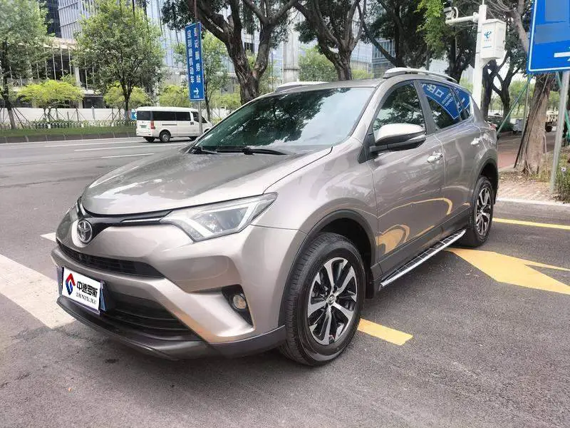 RAV4 Rongfang 2019 2.0L CVT 2WD Fashion Edition National VI