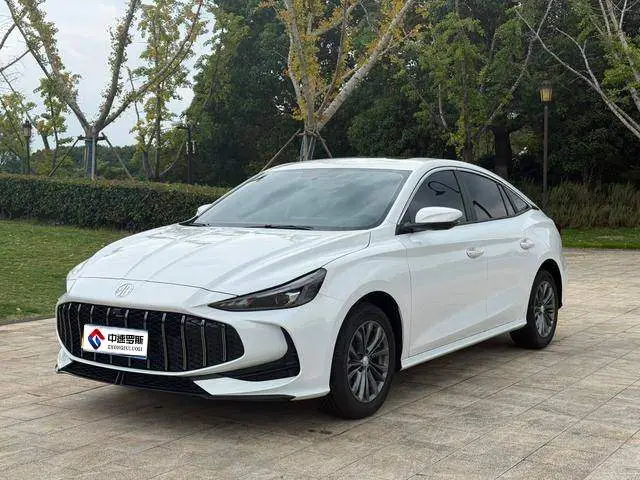 MG5 2026 180DVVT Global Luxury Edition