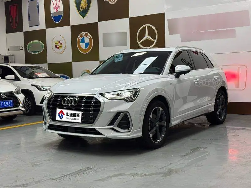 Audi Q3 2022 35 TFSI Stylish and Dynamic