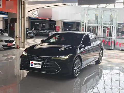 Asian Dragon 2022 Hybrid 2.5L XLE Premium Edition