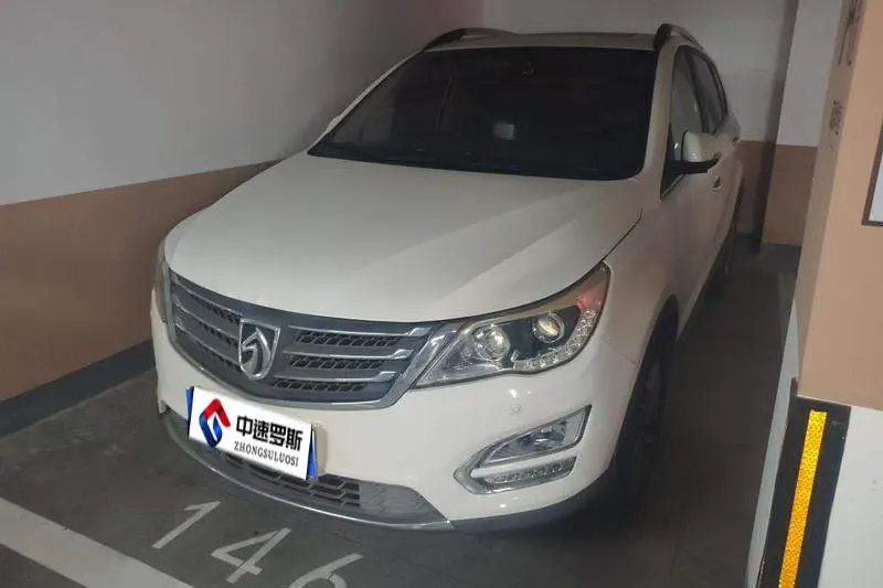 Baojun 560 2016 1.8L Manual Luxury Model