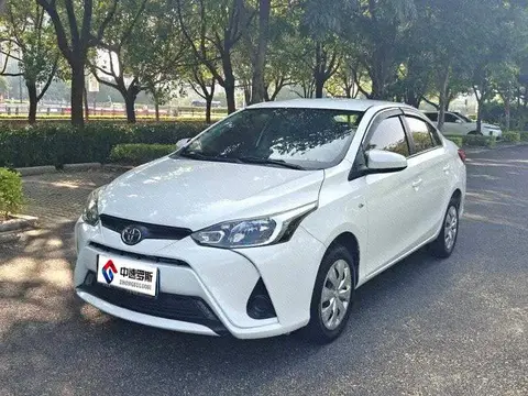 YARiS L Enjoy 2017 1.5E CVT Charm Edition