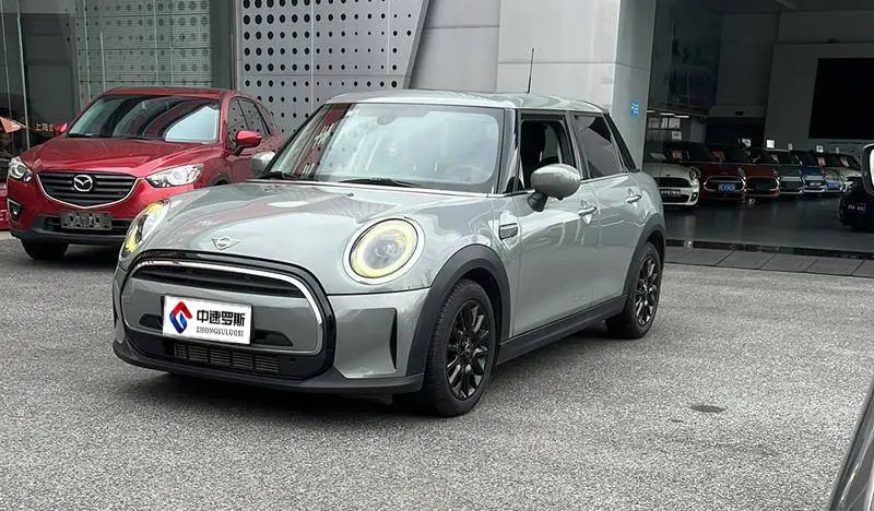 MINI 2023 1.5T ONE five-door version