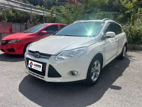 Fox 2012 Hatchback 1.6L Automatic Fashion Edition