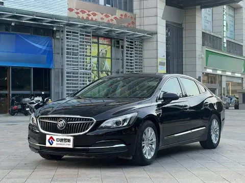 LaCrosse 2016 20T Leading Mẫu