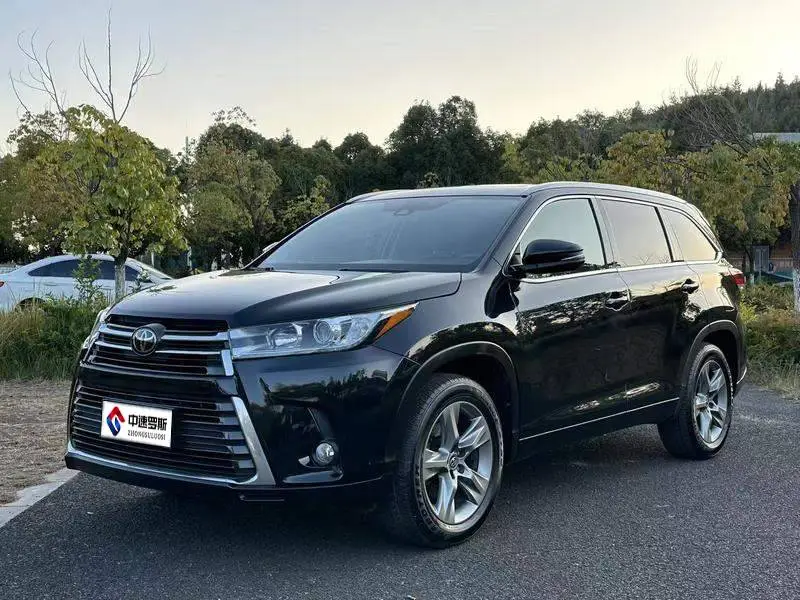 Highlander 2018 2.0T 4WD Premium Edition 7 Seaters National VI
