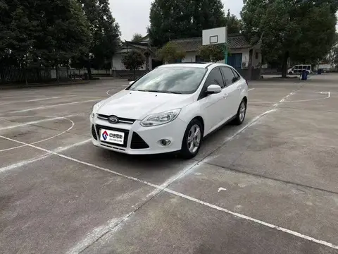 Fox 2012 Sedan 1.6L Automatic Comfort