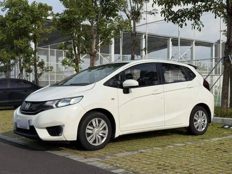 Fit 2016 1.5L LXS CVT Comfort Sunroof Edition