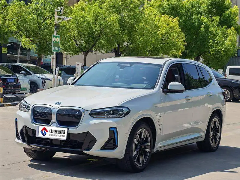 BMW iX3 2022 Leading Model