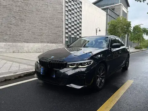 BMW 3 السلسلة 2022 325Li M Sport Package
