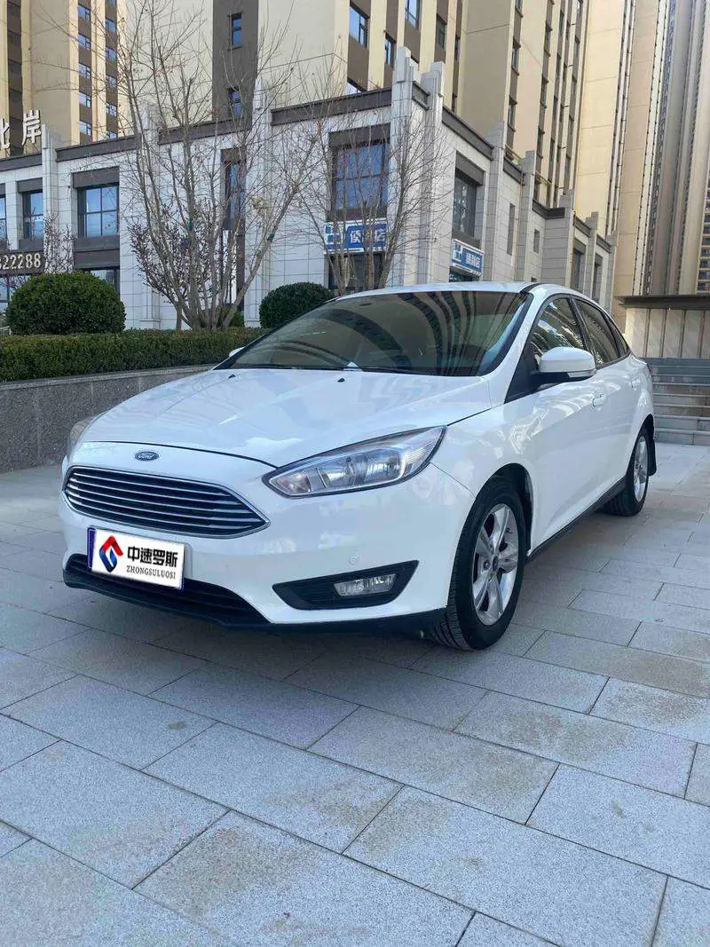 Fox 2017 Sedan 1.6L Manual Fashion Smart Edition