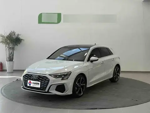 Audi A3 2023 Sportback 35 TFSI facelift: stylish and sporty
